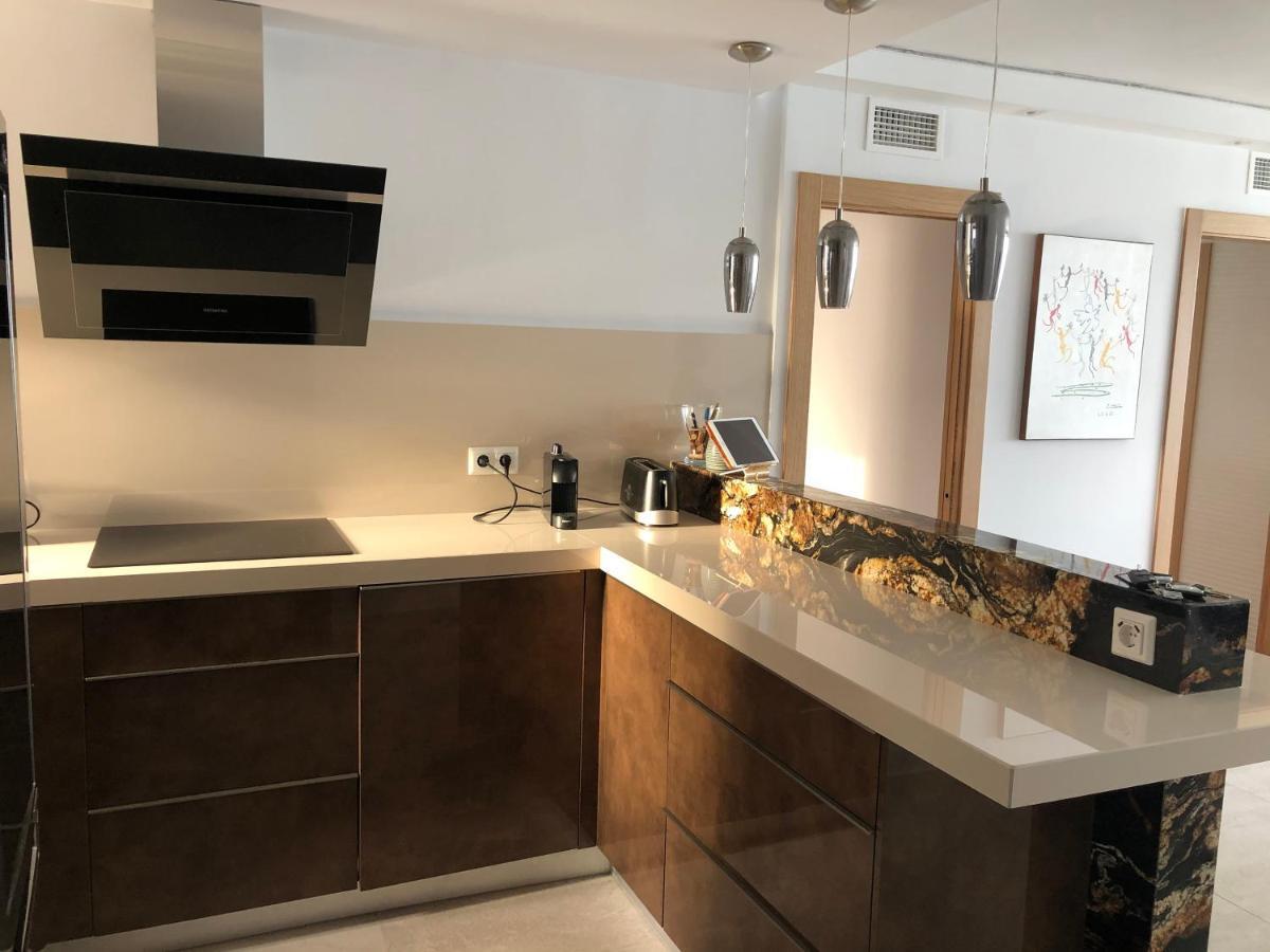 Magnifique Appartement Avec Une Incroyable Vue Sur Mer Torremolinos Dış mekan fotoğraf
