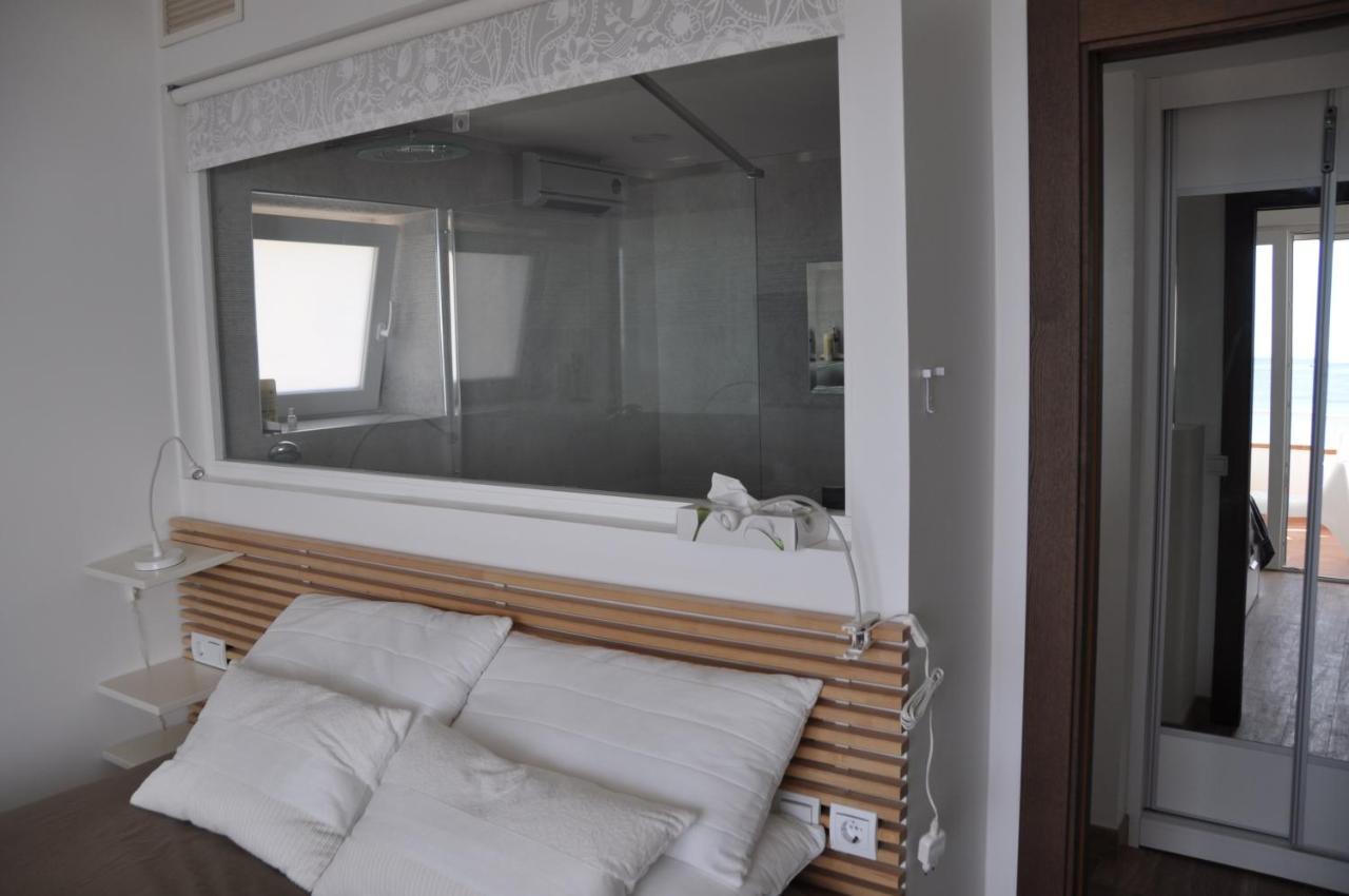 Magnifique Appartement Avec Une Incroyable Vue Sur Mer Torremolinos Dış mekan fotoğraf